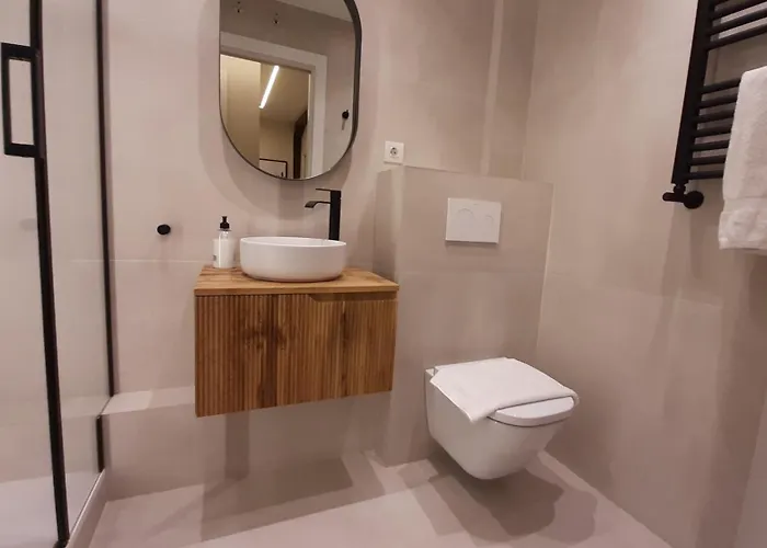 아파트 Basque Museum